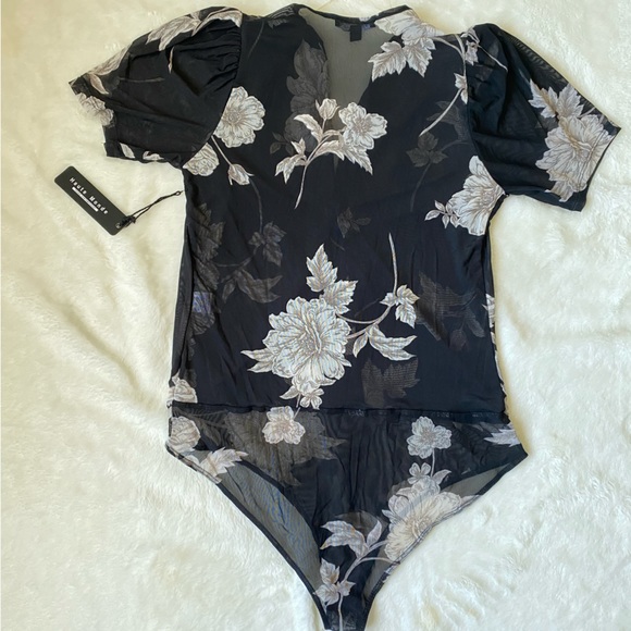 Sheer Plunge neck body suit - Picture 5 of 7